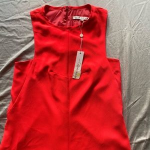 Trina Turk elegant brand new dress